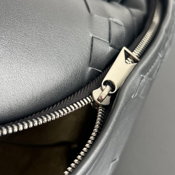 보테가베네타 인트레치아토 백팩 828527 블랙 레플리카 미러급 SA급 S급 고퀄리티 최상급 하이엔드 가방 [남성여성공용] 9