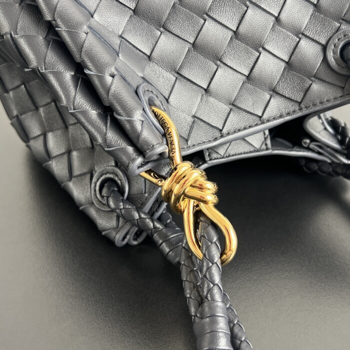 보테가베네타 스몰 파라슈트 796569 네이비 블랙 레플리카 미러급 SA급 S급 고퀄리티 최상급 하이엔드 가방 [여성] 7