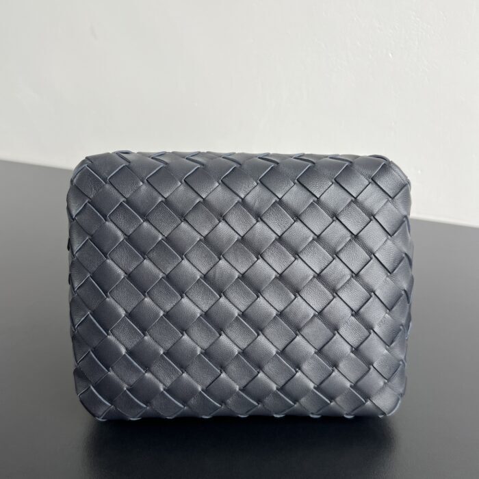 보테가베네타 스몰 파라슈트 796569 네이비 블랙 레플리카 미러급 SA급 S급 고퀄리티 최상급 하이엔드 가방 [여성] 6