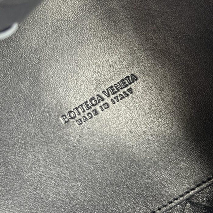 보테가베네타 스몰 파라슈트 796569 네이비 블랙 레플리카 미러급 SA급 S급 고퀄리티 최상급 하이엔드 가방 [여성] 10