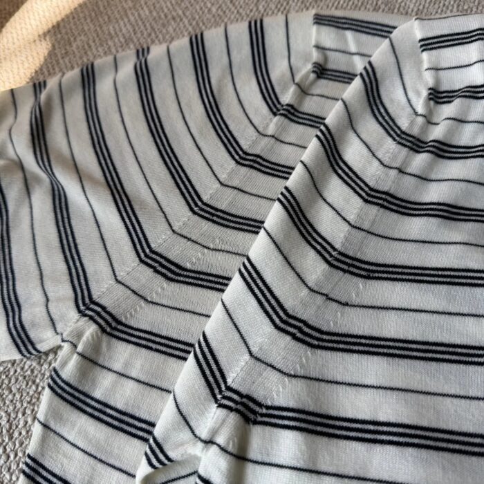 미우미우 코튼 저지 폴로 셔츠 아이보리 긴팔티 / 카라티 / 폴로티 레플리카 미러급 SA급 S급 고퀄리티 하이엔드 최상급 의류 [남성여성공용] 5