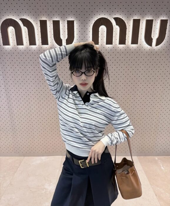 미우미우 코튼 저지 폴로 셔츠 아이보리 긴팔티 / 카라티 / 폴로티 레플리카 미러급 SA급 S급 고퀄리티 하이엔드 최상급 의류 [남성여성공용] 17