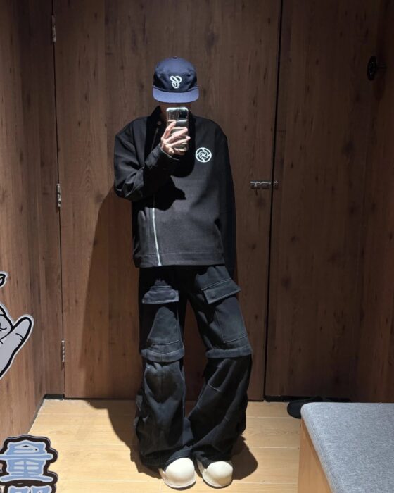 발렌시아가 플레어드 카고 팬츠 블랙 탈부착 팬츠 레플리카 미러급 SA급 S급 고퀄리티 하이엔드 최상급 의류 [남성여성공용] 18