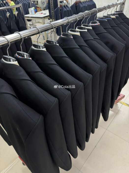 루이비통 캐쥬얼 뒷면 진주 모노그램 양복 상의 자켓 블랙 레플리카 미러급 SA급 S급 고퀄리티 하이엔드 최상급 의류 [남성여성공용] 15