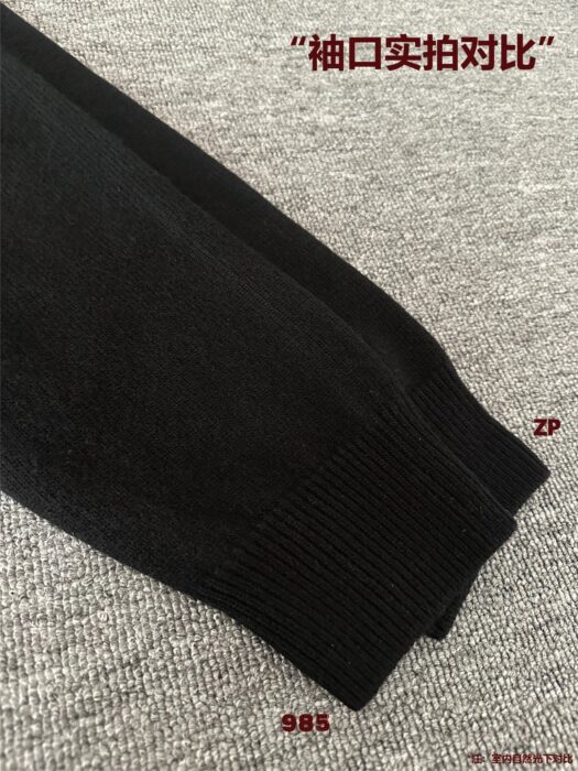 로에베 스몰 로고 자수 니트 블랙 레플리카 미러급 SA급 S급 고퀄리티 하이엔드 최상급 의류 [남성여성공용] 6