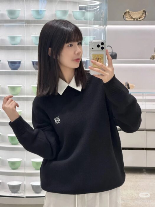 로에베 스몰 로고 자수 니트 블랙 레플리카 미러급 SA급 S급 고퀄리티 하이엔드 최상급 의류 [남성여성공용] 11