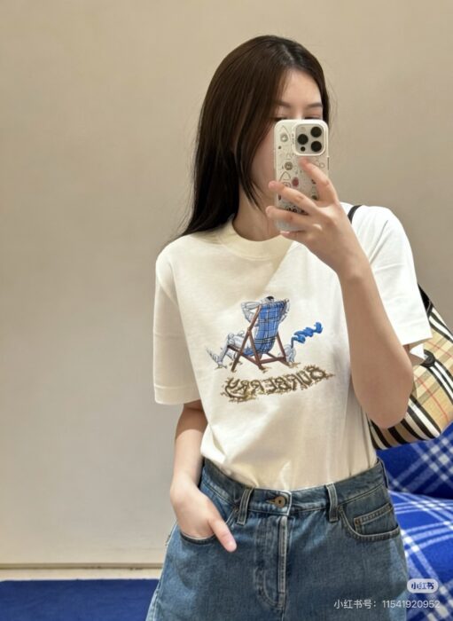 버버리 비치 선베드 프린트 반팔티 화이트 레플리카 미러급 SA급 S급 고퀄리티 하이엔드 최상급 의류 [남성여성공용] 2