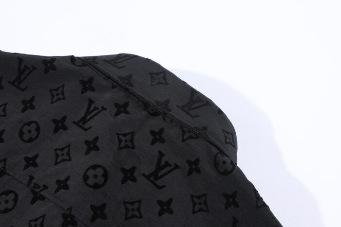 루이비통 모노그램 프라워 플록 긴팔 셔츠 레플리카 미러급 SA급 S급 고퀄리티 하이엔드 최상급 의류 [남성여성공용] 17