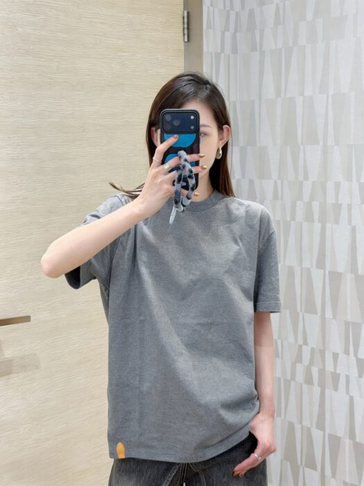 루이비통 가죽 라벨 베이직 순색 반팔티 그레이 레플리카 미러급 SA급 S급 고퀄리티 하이엔드 최상급 의류 [남성여성공용] 2