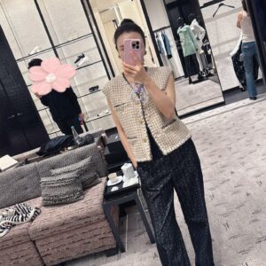 샤넬 골드 단추 체크 자켓 조끼 라이트 베이지 레플리카 미러급 SA급 S급 고퀄리티 하이엔드 최상급 의류 [여성]