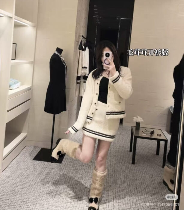 샤넬 캐시미어 부클 텍스처 가디건 아이보리 레플리카 미러급 SA급 S급 고퀄리티 하이엔드 최상급 의류 [여성]