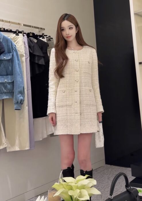 샤넬 25K 트위드 체크 롱 자켓 코트 베이지 레플리카 미러급 SA급 S급 고퀄리티 하이엔드 최상급 의류 [여성] 2