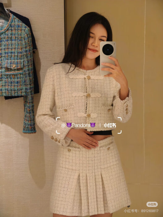 샤넬 더블 포켓 체크 주름 스커트 아이보리 레플리카 미러급 SA급 S급 고퀄리티 하이엔드 최상급 의류 [여성]