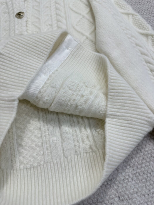 샤넬 코코 neige 캐시미어 자카드 가디건 화이트 레플리카 미러급 SA급 S급 고퀄리티 하이엔드 최상급 의류 [여성] 10