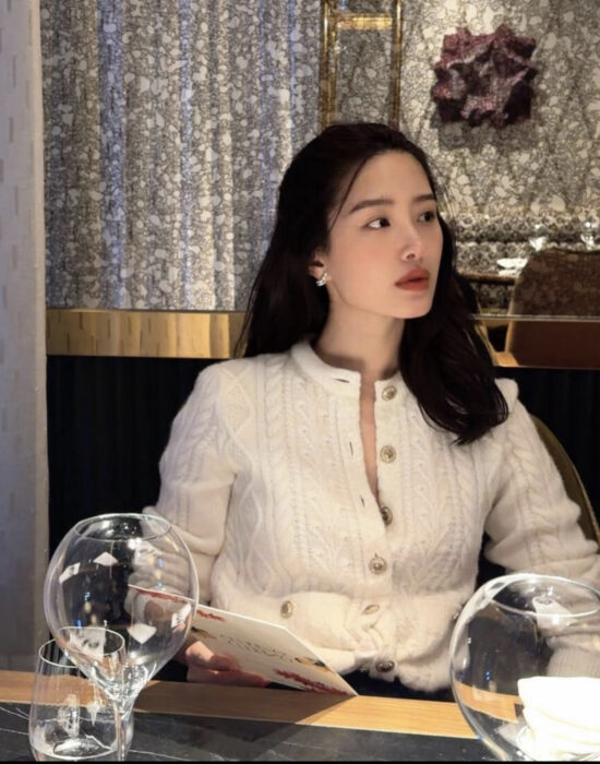 샤넬 코코 neige 캐시미어 자카드 가디건 화이트 레플리카 미러급 SA급 S급 고퀄리티 하이엔드 최상급 의류 [여성] 2