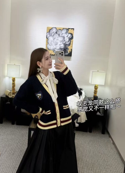 샤넬 플라워 패치 자카드 가디건 네이비 레플리카 미러급 SA급 S급 고퀄리티 하이엔드 최상급 의류 [여성] 2