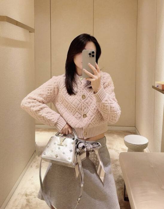 루이비통 모노그램 플라워 자카드 니트 자켓 핑크 레플리카 미러급 SA급 S급 고퀄리티 하이엔드 최상급 의류 [여성] 2