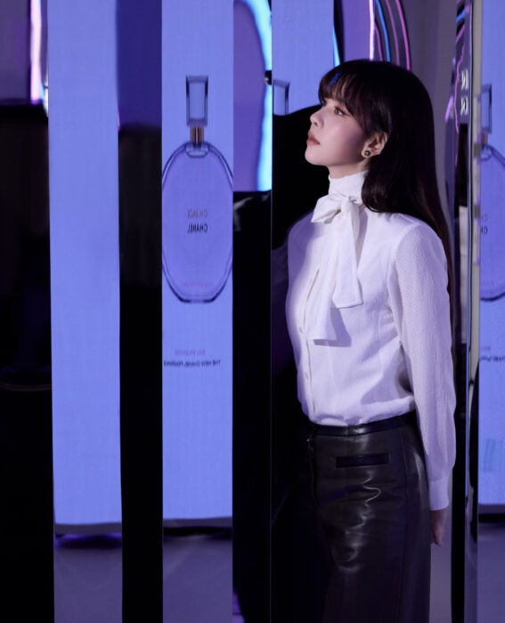 샤넬 CC로고 자카드 실크 리본 긴팔 셔츠 화이트 레플리카 미러급 SA급 S급 고퀄리티 하이엔드 최상급 의류 [여성]