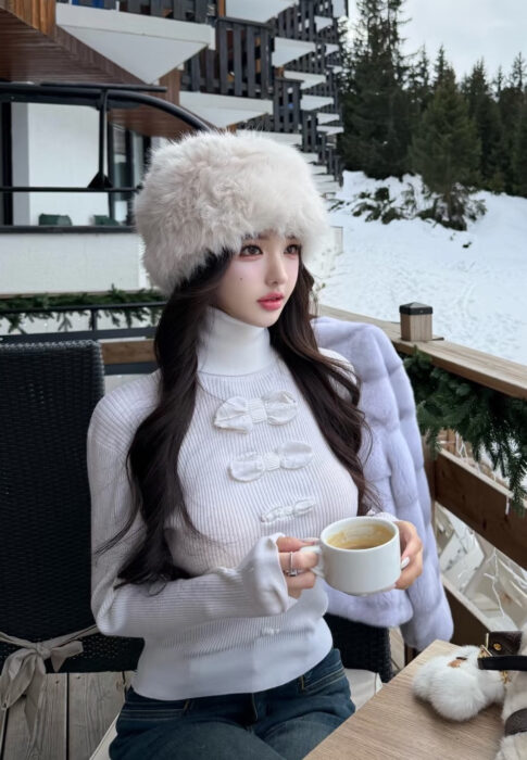 샤넬 25K 울 하이넥 니트 나비매듭 화이트 레플리카 미러급 SA급 S급 고퀄리티 하이엔드 최상급 의류 [여성]