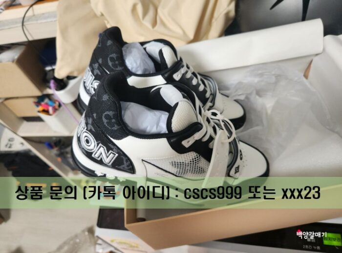 루이비통 벨크로 스트랩 트레이너 블랙 3