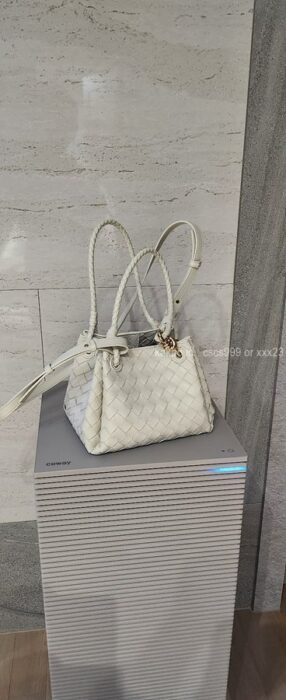 보테가베네타 파라슈트백 가방 4