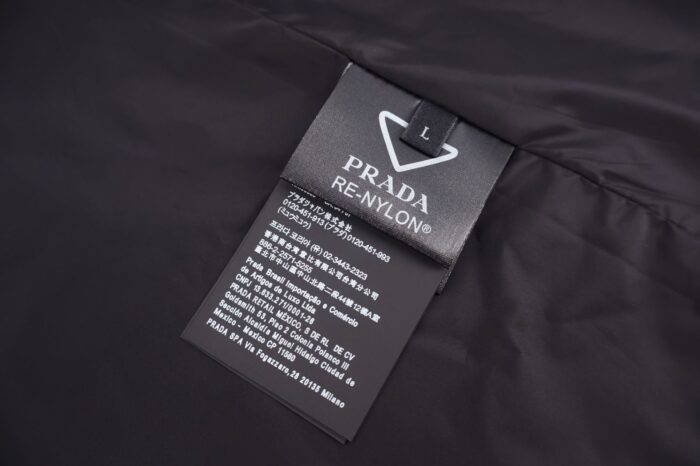 프라다 리나일론 지퍼 셔츠 자켓 블랙 레플리카 미러급 SA급 S급 고퀄리티 하이엔드 최상급 의류 [남성여성공용] 11