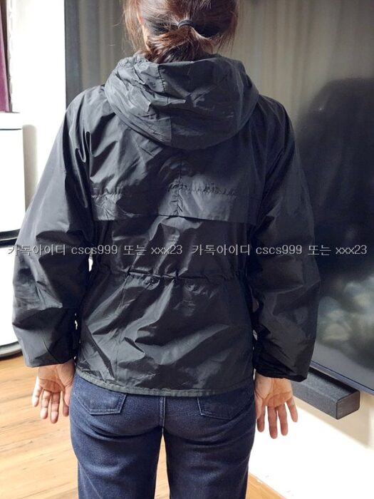 몽클레어 후드 바람막이 자켓 3