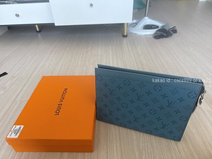 루이비통 클러치 2