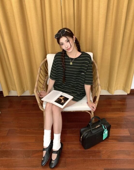 미우미우 로고패치 스트라이프 루즈핏 반팔티셔츠 레플리카 미러급 SA급 S급 고퀄리티 하이엔드 최상급 의류 [남성여성공용] 13