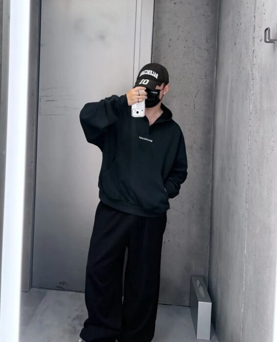 발렌시아가 자수 후드 집업 워싱 블랙 오버사이즈 레플리카 미러급 SA급 S급 고퀄리티 하이엔드 최상급 의류 [남성여성공용] 8