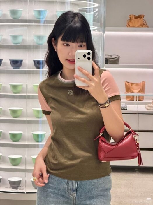 로에베 아나그램 블렌드 저지 티셔츠 레플리카 미러급 SA급 S급 고퀄리티 하이엔드 최상급 의류 [여성] 17