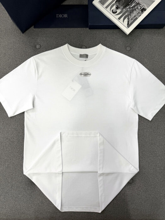 디올 로고패치 반팔 라운드 티셔츠 (2 color)  레플리카 미러급 SA급 S급 고퀄리티 하이엔드 최상급 의류 [남성여성공용] - thebest 27