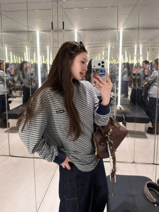 미우미우 스트라이프 로고패치 저지 롱슬리브 레플리카 미러급 SA급 S급 고퀄리티 하이엔드 최상급 의류 [남성여성공용] 14