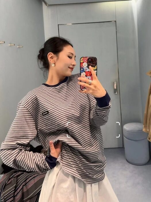 미우미우 스트라이프 로고패치 저지 롱슬리브 레플리카 미러급 SA급 S급 고퀄리티 하이엔드 최상급 의류 [남성여성공용] 18