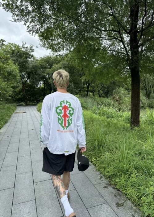 크롬하츠 대거 로고 LA 한정판 롱슬리브 레플리카 미러급 SA급 S급 고퀄리티 하이엔드 최상급 의류 [남성여성공용]
