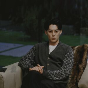 루이비통 캐시미어 혼방 니트 가디건 레플리카 미러급 SA급 S급 고퀄리티 하이엔드 최상급 의류 [남성여성공용] [셀럽]