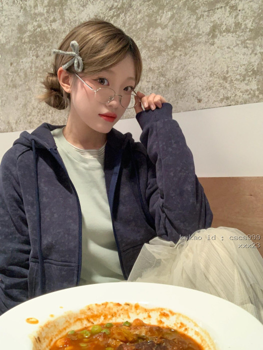 루이비통 LV 테리 소재 지퍼 후드티 레플리카 미러급 SA급 S급 고퀄리티 하이엔드 최상급 의류 [남성여성공용] [셀럽] 3