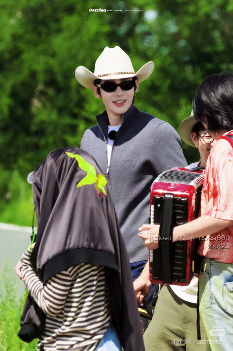 디올 가슴 로고 지퍼 가디건 스웨터 레플리카 미러급 SA급 S급 고퀄리티 하이엔드 최상급 의류 [남성여성공용] [셀럽] 10