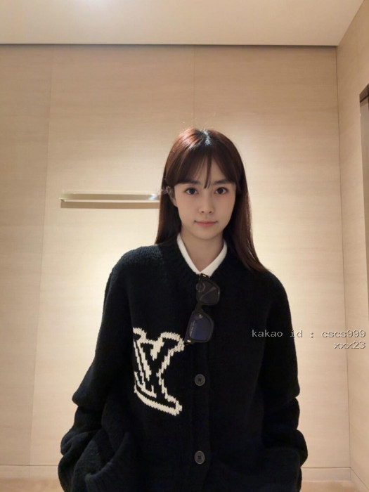 루이비통 자수 로고 니트 울 가디건 레플리카 미러급 SA급 S급 고퀄리티 하이엔드 최상급 의류 [남성여성공용] [셀럽] 9