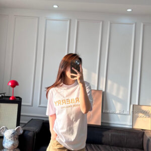 버버리 레터 프린트 크루넥 반팔 티셔츠 레플리카 미러급 SA급 S급 고퀄리티 하이엔드 최상급 의류 [남성여성공용] [셀럽]