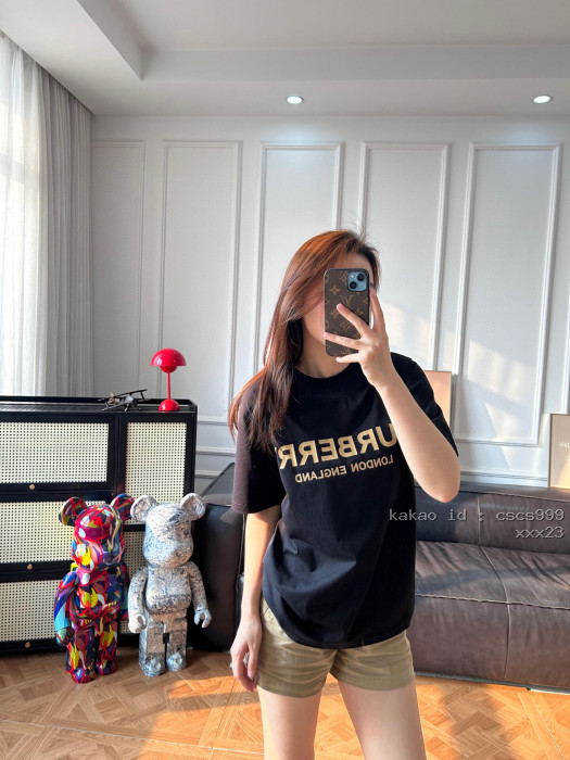 버버리 레터 프린트 크루넥 반팔 티셔츠 레플리카 미러급 SA급 S급 고퀄리티 하이엔드 최상급 의류 [남성여성공용] [셀럽]