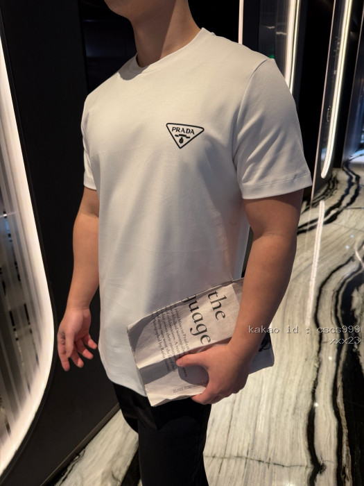 프라다 로고 프린트 크루넥 반팔 티셔츠 레플리카 미러급 SA급 S급 고퀄리티 하이엔드 최상급 의류 [남성여성공용] [셀럽] 5