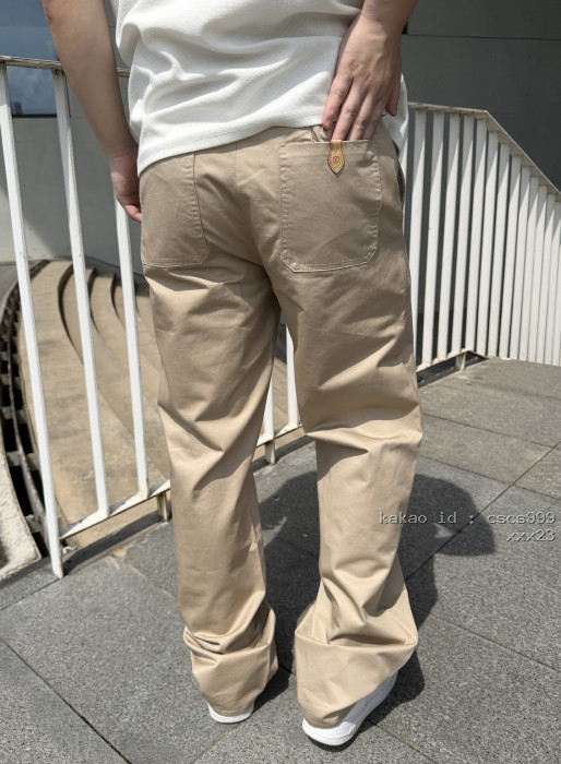 루이비통 LV 가죽 로고 실크 코튼 크레이프 캐주얼 팬츠 레플리카 미러급 SA급 S급 고퀄리티 하이엔드 최상급 의류 [남성여성공용] [셀럽] 2