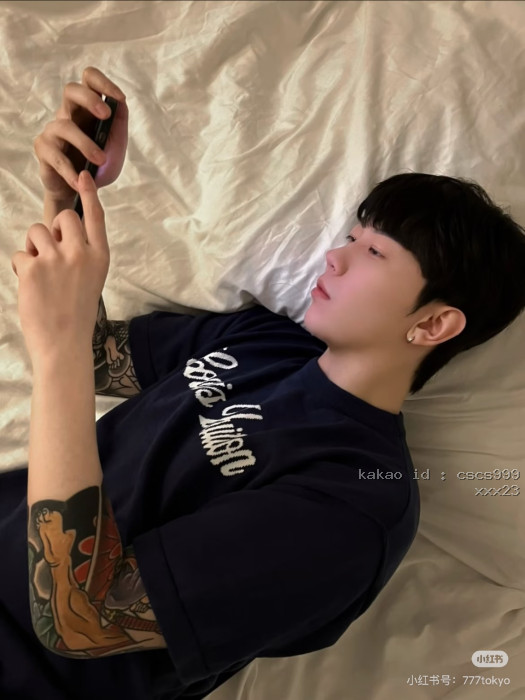 루이비통 라지 로고 니트 반팔 티셔츠 레플리카 미러급 SA급 S급 고퀄리티 하이엔드 최상급 의류 [남성여성공용] [셀럽] 6