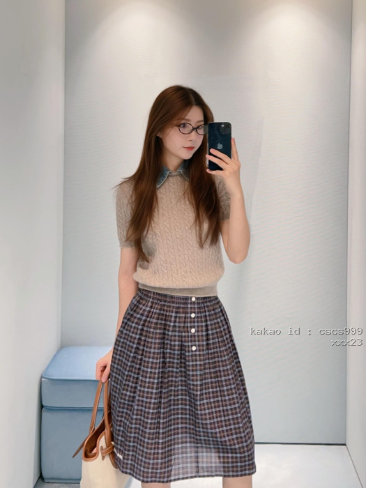 미우미우 브라운 체크무늬 엘라스틱 허리 미디 스커트 레플리카 미러급 SA급 S급 고퀄리티 하이엔드 최상급 의류 [여성복] [셀럽] 2