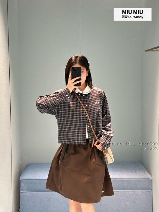 미우미우 브라운 체크 프레피 스타일 반팔 셔츠 레플리카 미러급 SA급 S급 고퀄리티 하이엔드 최상급 의류 [여성복] [셀럽]