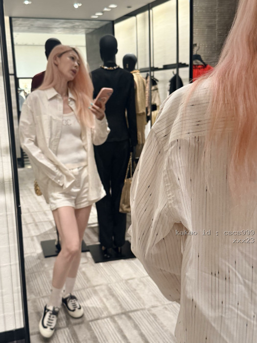 샤넬 26A 컬러풀 자카드 루즈핏 스트라이프 셔츠 레플리카 미러급 SA급 S급 고퀄리티 하이엔드 최상급 의류 [여성] [셀럽] 4