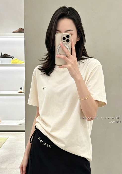 로에베 컬러 블록 아나그램 로고 자수 티셔츠 레플리카 미러급 SA급 S급 고퀄리티 하이엔드 최상급 의류 [여성복] [셀럽] 2