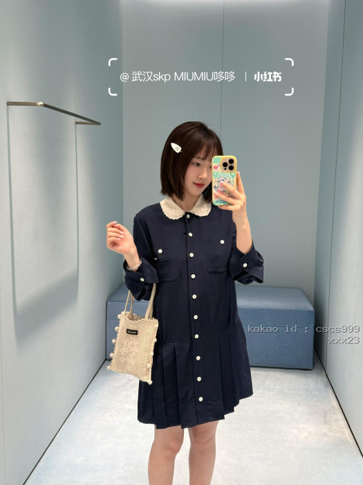 미우미우 네이비 블루 피터팬 칼라 플리츠 셔츠 원피스 레플리카 미러급 SA급 S급 고퀄리티 하이엔드 최상급 의류 [여성복] [셀럽] 5