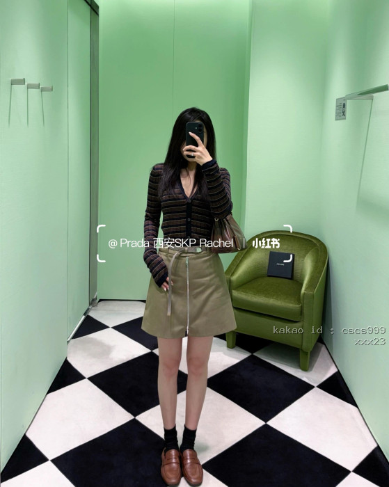 프라다 초콜릿 브라운 스트라이프 슬림핏 니트 레플리카 미러급 SA급 S급 고퀄리티 하이엔드 최상급 의류 [여성복] 12